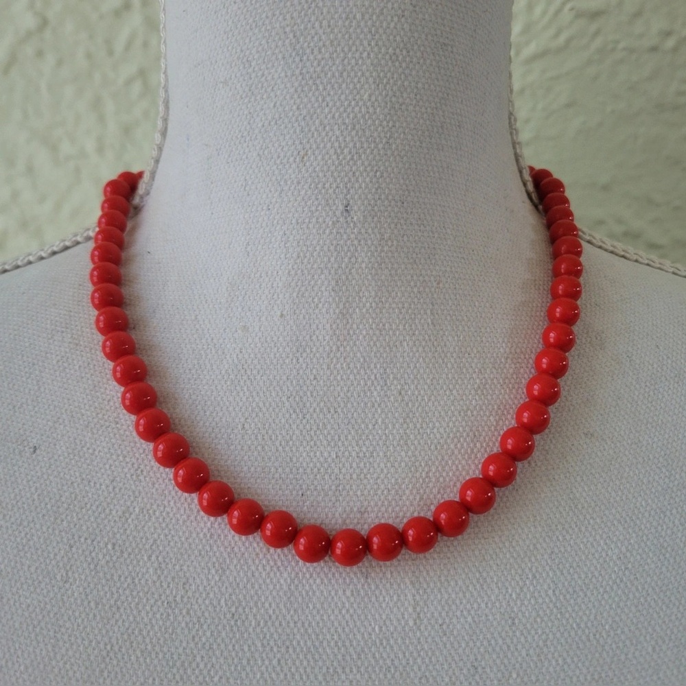 Elegant Red Beaded Necklace
